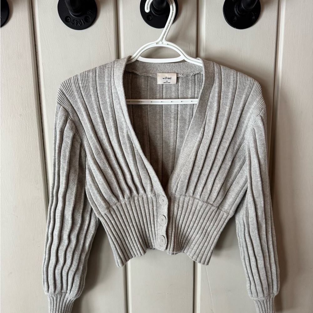 Aritzia Wilfred Plunge Cardigan